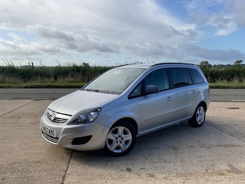 2012 (62) - 1.6 16V Exclusiv MPV 5dr Petrol Manual Euro 5 (115 ps)