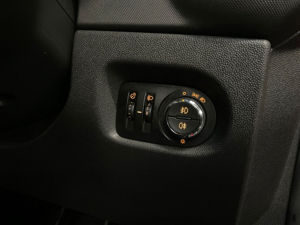 Used Vauxhall Corsa 2013 for sale - 77546959: Photo 40