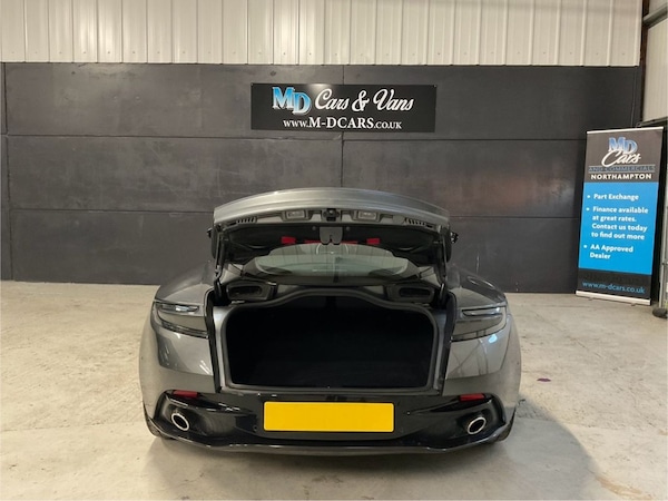 Used Aston Martin DB11 2017 for sale - 74985952: Photo 11