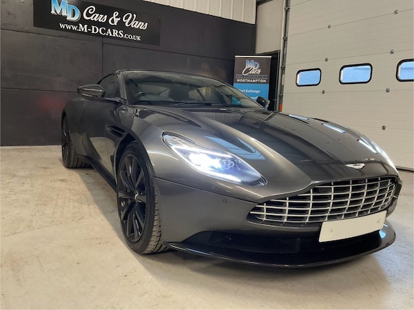Used Aston Martin DB11 2017 for sale - 74985952: Photo 12