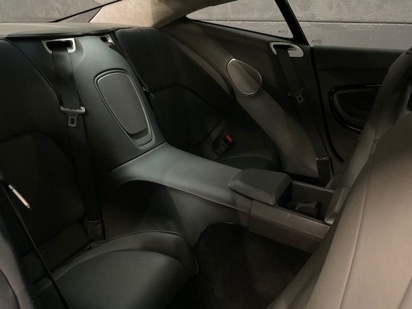 Used Aston Martin DB11 2017 for sale - 74985952: Photo 41