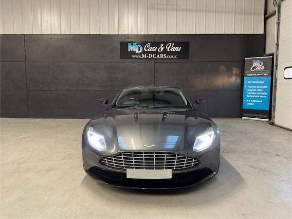 Used Aston Martin DB11 2017 for sale - 74985952: Photo 9