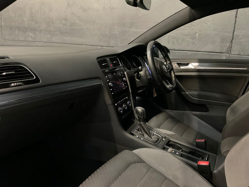 Used Volkswagen Golf 2020 for sale - 76961983: Photo 36