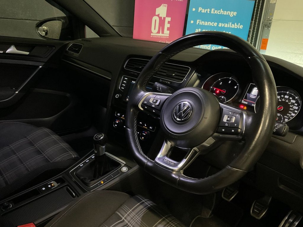 Used Volkswagen Golf 2016 for sale - 77636803: Photo 27