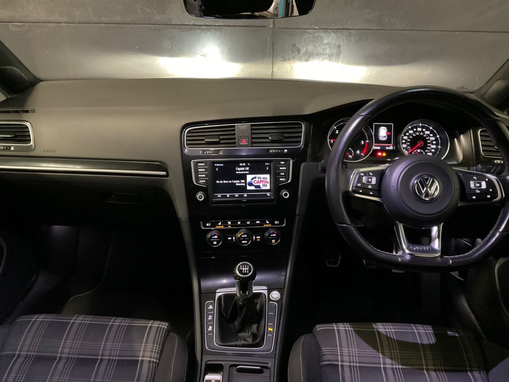 Used Volkswagen Golf 2016 for sale - 77636803: Photo 28