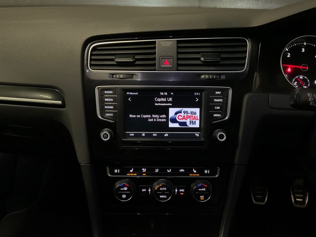 Used Volkswagen Golf 2016 for sale - 77636803: Photo 30