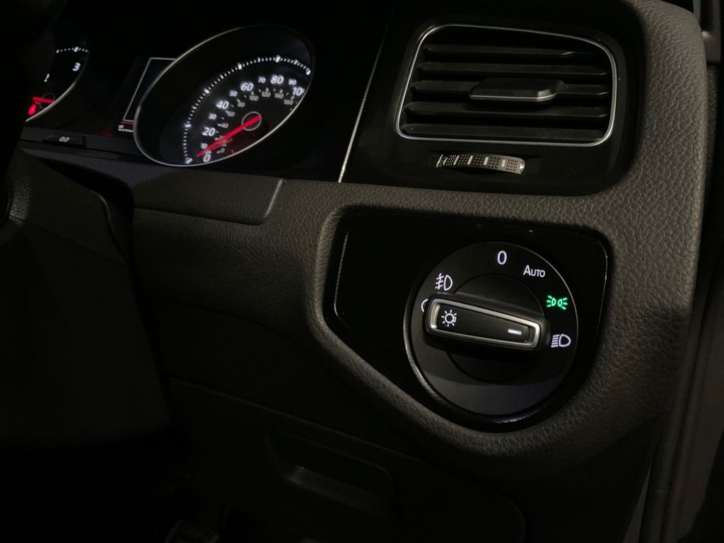 Used Volkswagen Golf 2016 for sale - 77636803: Photo 42