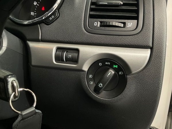 Used Skoda Yeti 2012 for sale - 76118902: Photo 44