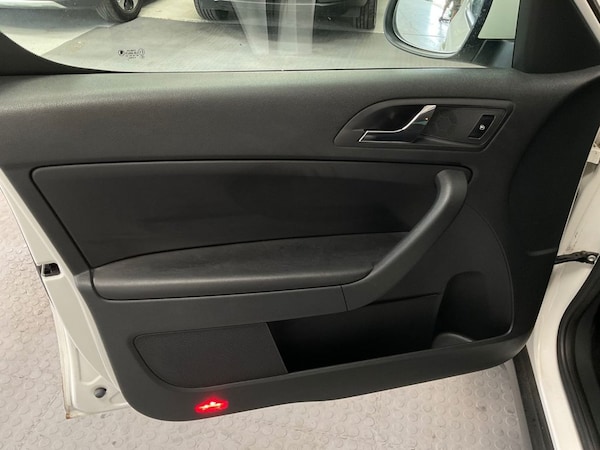 Used Skoda Yeti 2012 for sale - 76118902: Photo 50