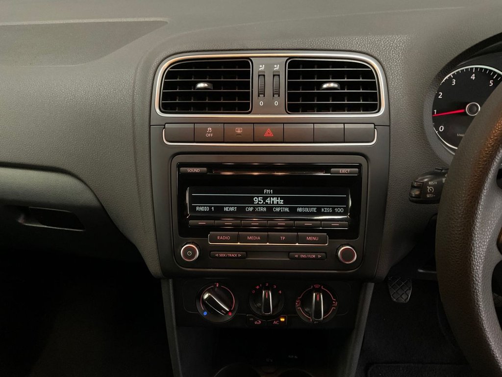 Used Volkswagen Polo 2014 for sale - 76345932: Photo 27