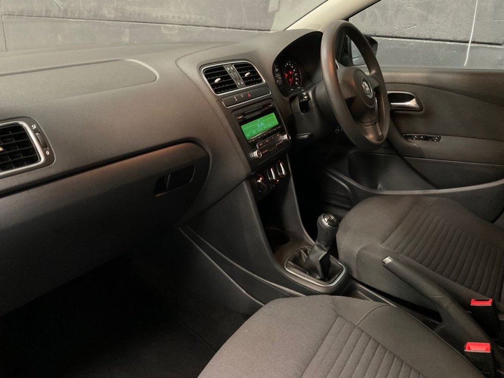 Used Volkswagen Polo 2014 for sale - 76345932: Photo 34