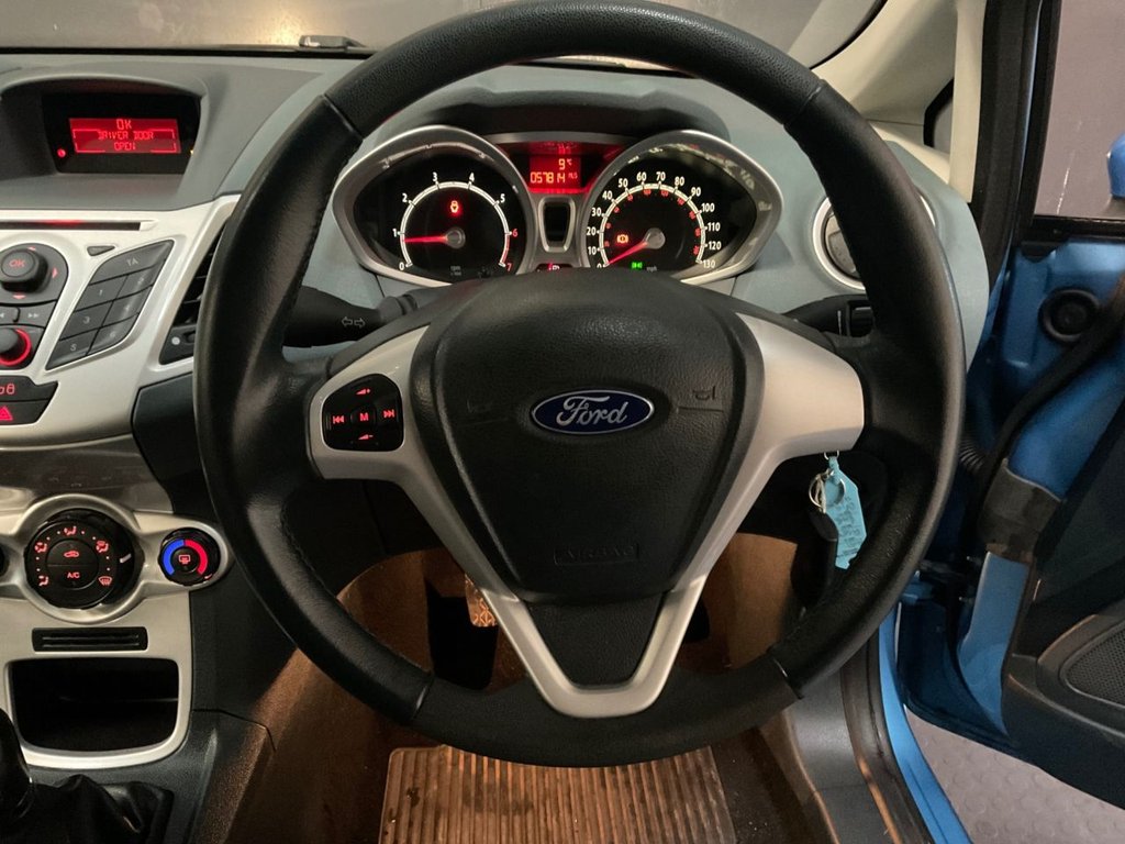 Used Ford Fiesta 2010 for sale - 77341189: Photo 32