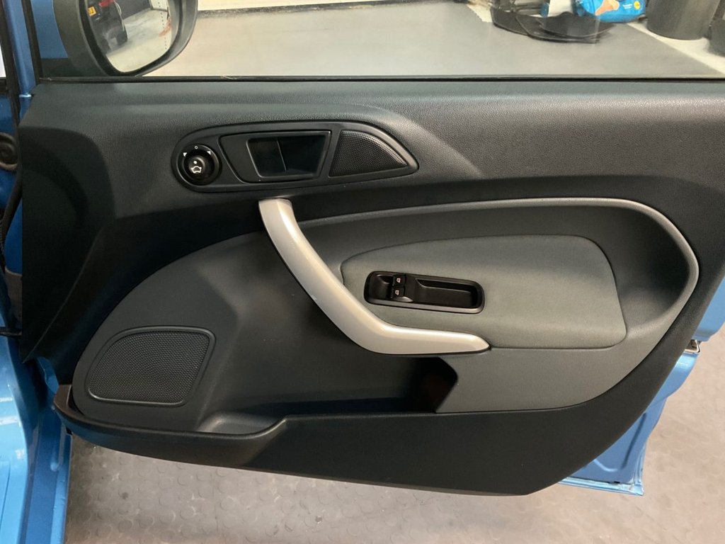 Used Ford Fiesta 2010 for sale - 77341189: Photo 44