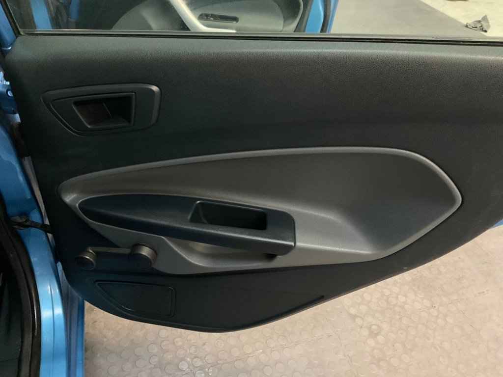 Used Ford Fiesta 2010 for sale - 77341189: Photo 46