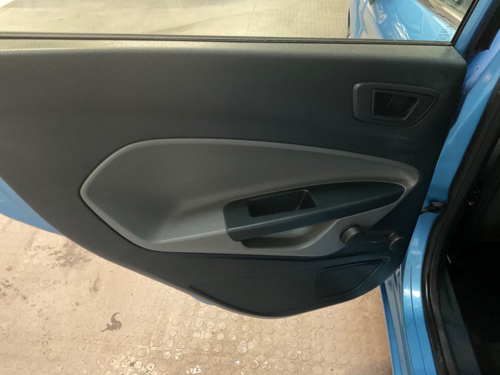 Used Ford Fiesta 2010 for sale - 77341189: Photo 48