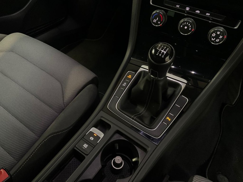 Used Volkswagen Golf 2016 for sale - 77383777: Photo 32