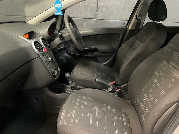Used Vauxhall Corsa 2011 for sale - 76235564: Photo 23