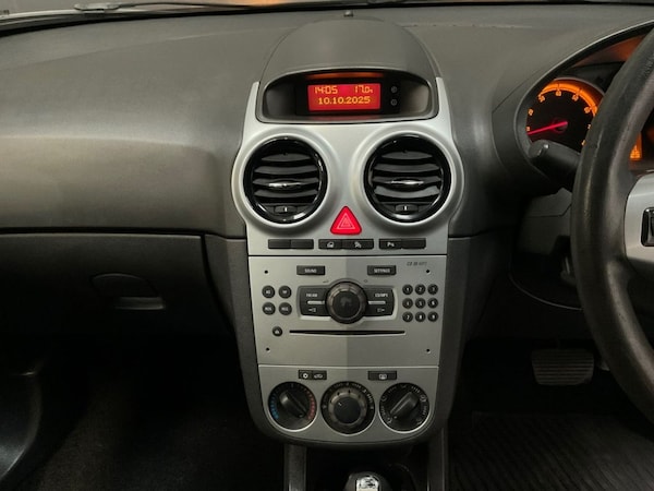 Used Vauxhall Corsa 2011 for sale - 76235564: Photo 28