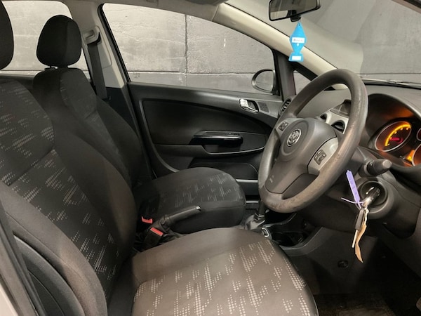Used Vauxhall Corsa 2011 for sale - 76235564: Photo 33