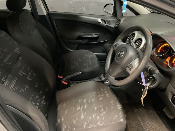 Used Vauxhall Corsa 2011 for sale - 76235564: Photo 34