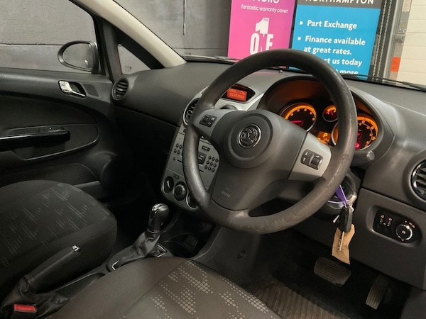 Used Vauxhall Corsa 2011 for sale - 76235564: Photo 35