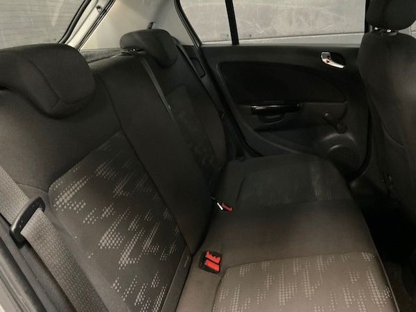 Used Vauxhall Corsa 2011 for sale - 76235564: Photo 37