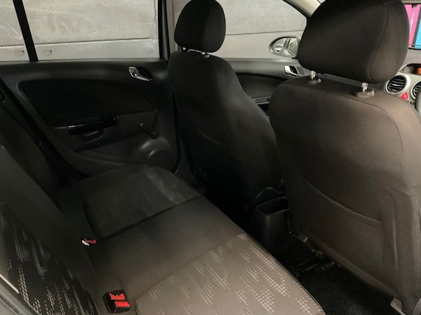 Used Vauxhall Corsa 2011 for sale - 76235564: Photo 38