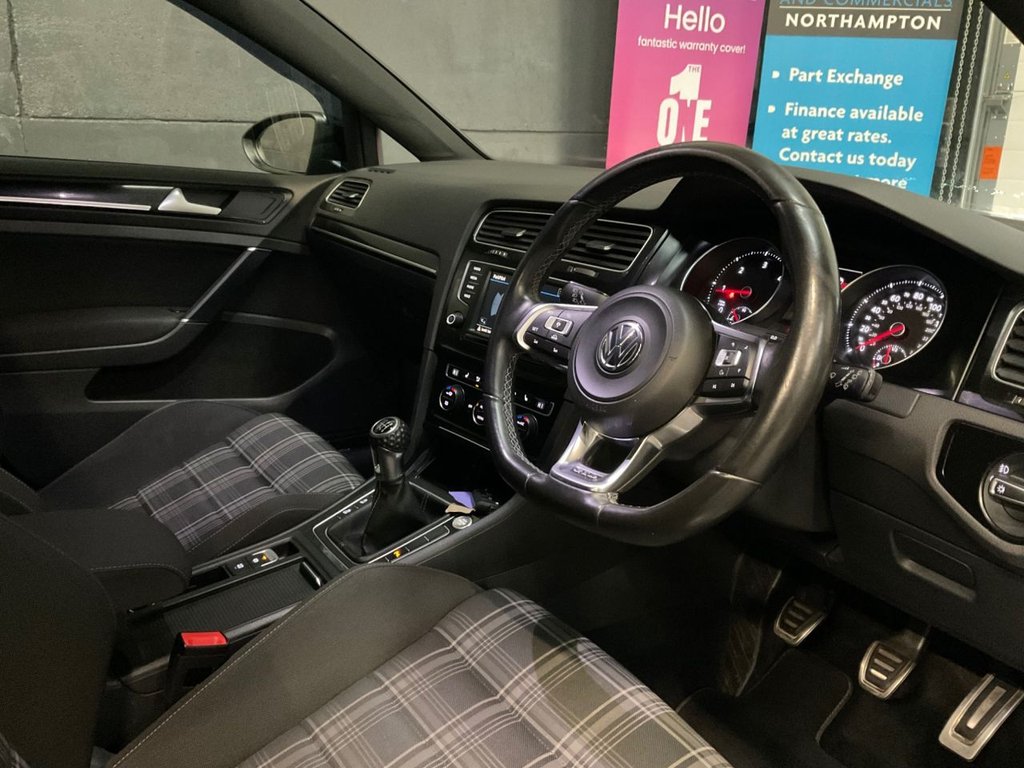 Used Volkswagen Golf 2017 for sale - 76591075: Photo 28