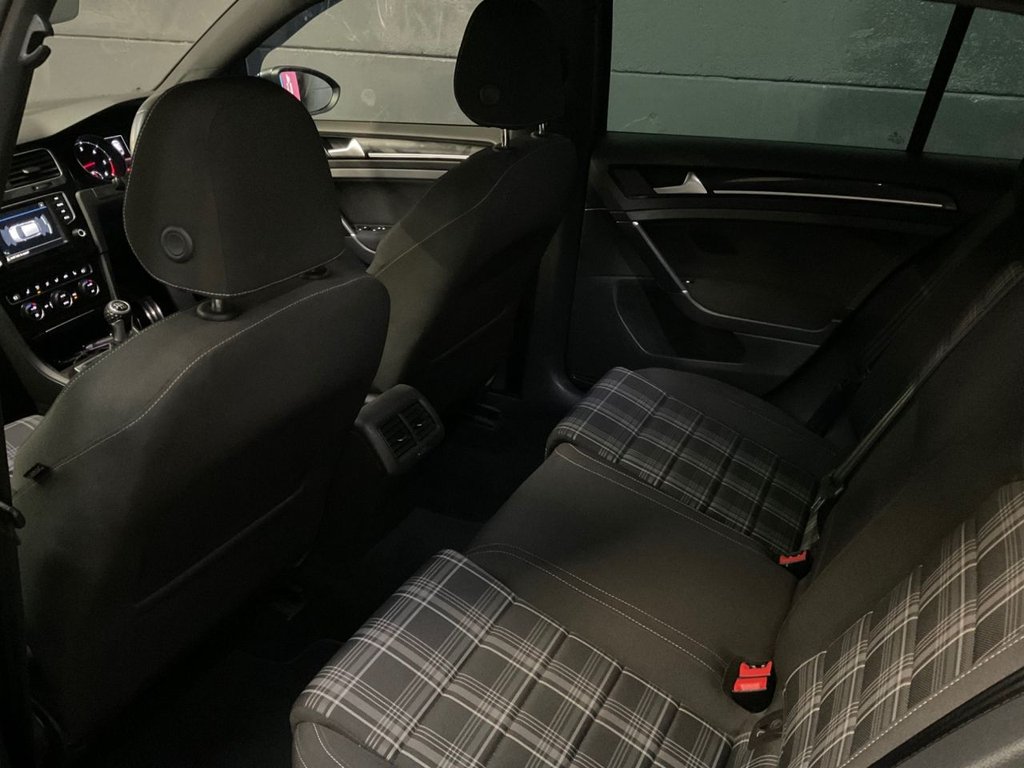 Used Volkswagen Golf 2017 for sale - 76591075: Photo 41