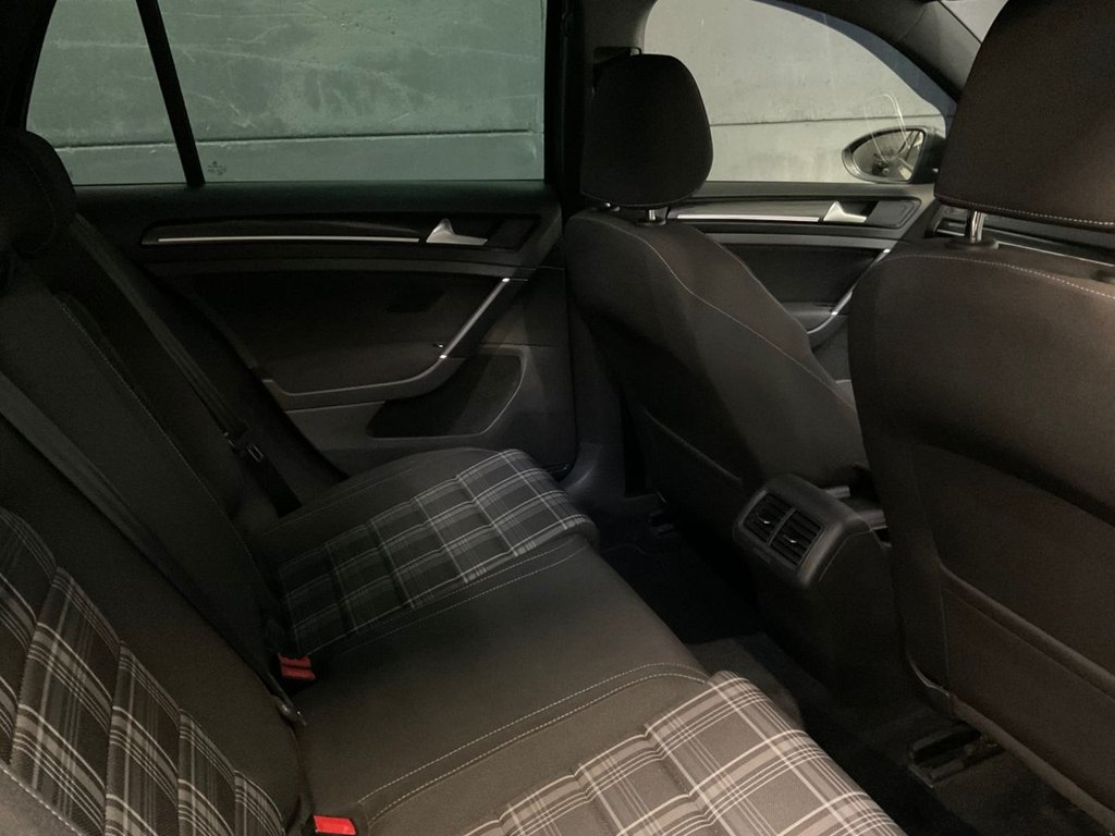 Used Volkswagen Golf 2017 for sale - 76591075: Photo 44