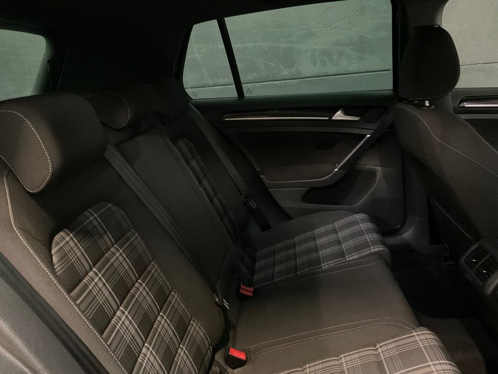 Used Volkswagen Golf 2017 for sale - 76591075: Photo 45