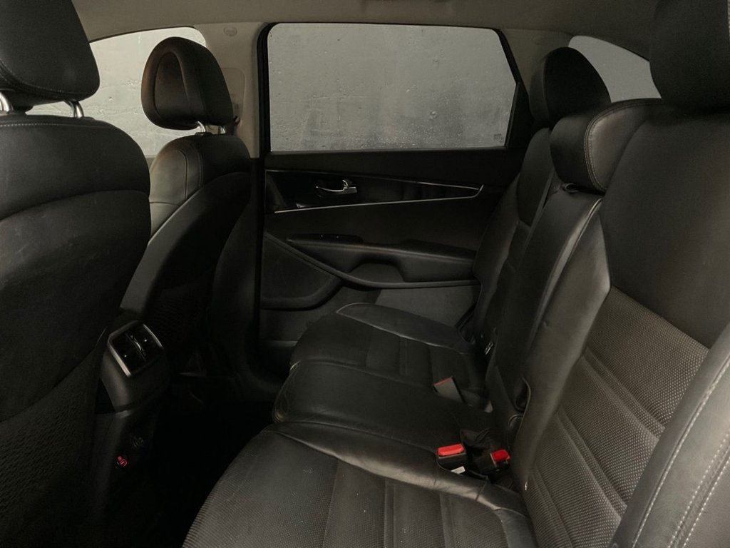 Used Kia Sorento 2016 for sale - 76617165: Photo 42