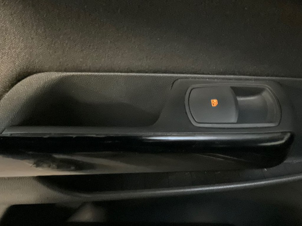 Used Vauxhall Corsa 2009 for sale - 76820628: Photo 20