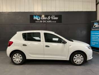 Used Dacia Sandero 2014 for sale - 75397664: Photo