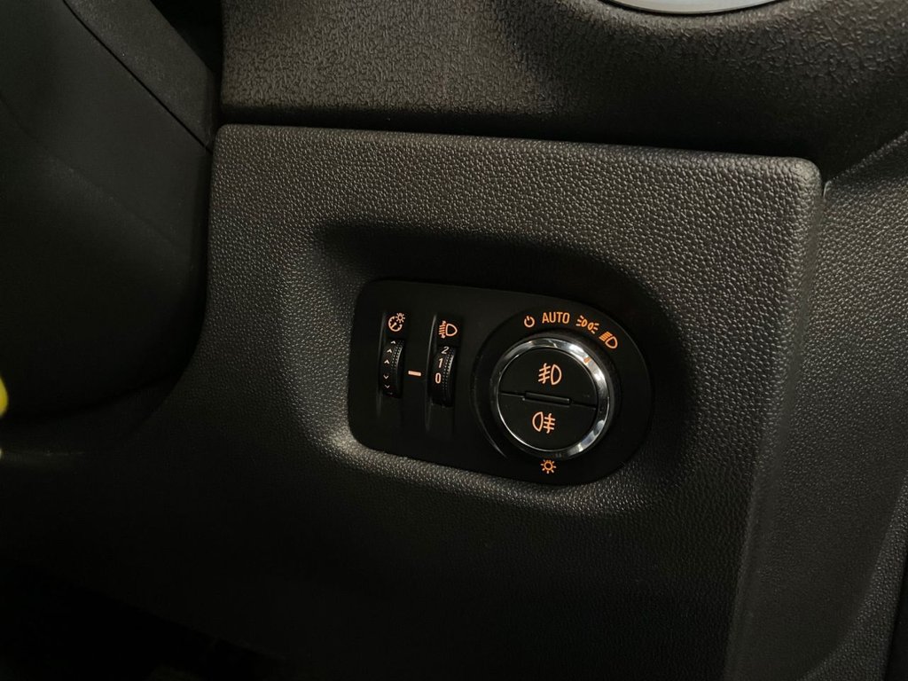 Used Vauxhall Corsa 2014 for sale - 77355796: Photo 46