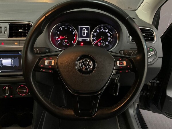Used Volkswagen Polo 2016 for sale - 76256703: Photo 32