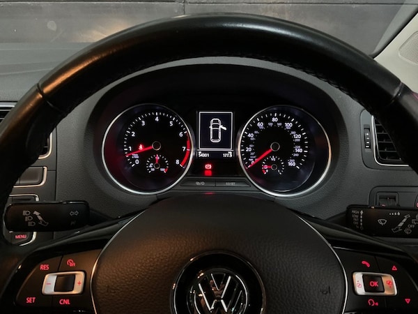Used Volkswagen Polo 2016 for sale - 76256703: Photo 33