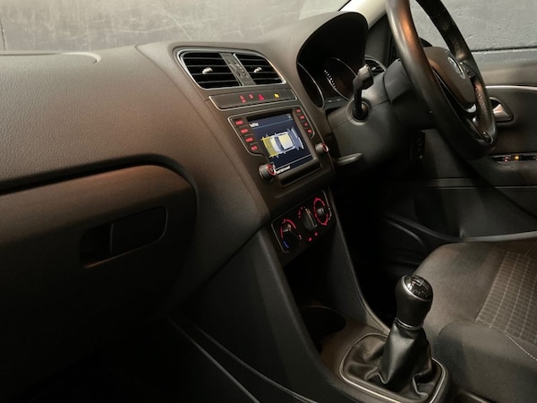 Used Volkswagen Polo 2016 for sale - 76256703: Photo 38