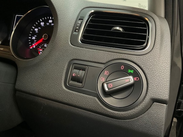 Used Volkswagen Polo 2016 for sale - 76256703: Photo 44