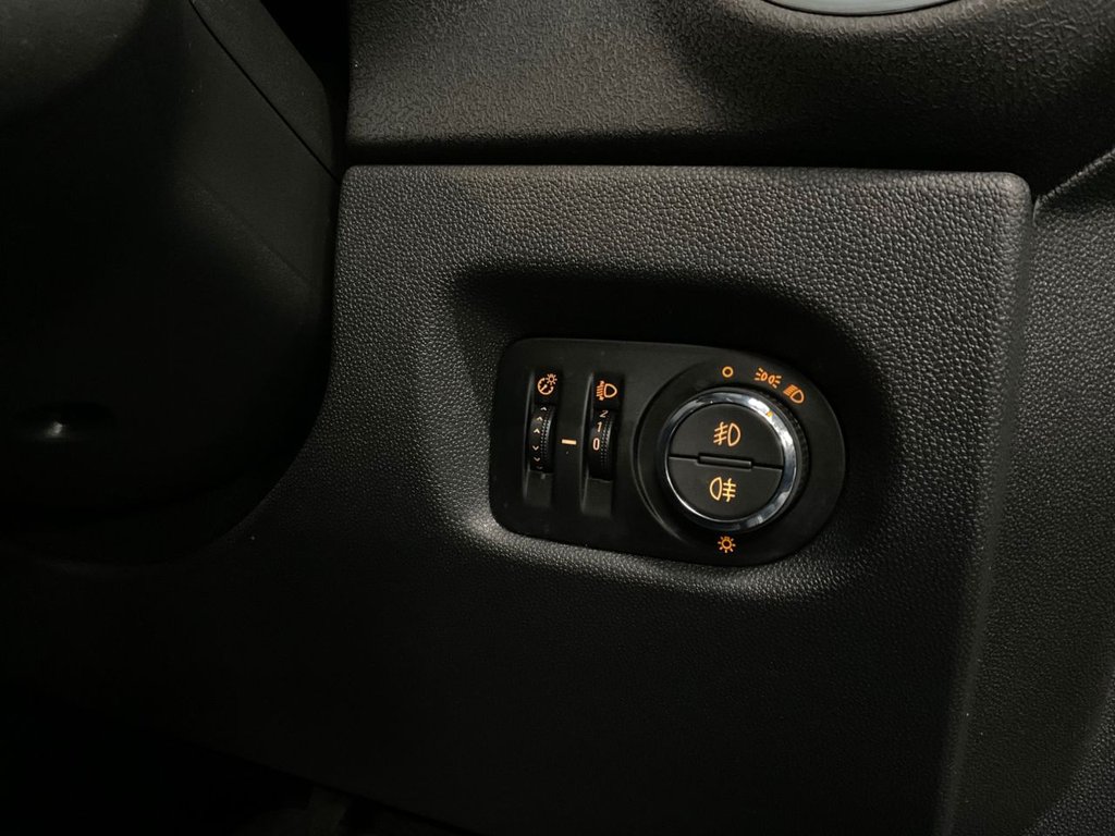 Used Vauxhall Corsa 2013 for sale - 77250694: Photo 39