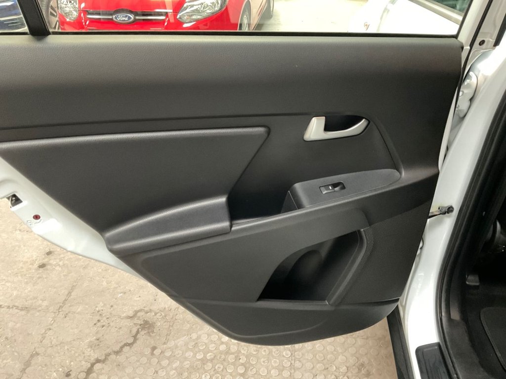 Used Kia Sportage 2011 for sale - 78044236: Photo 34