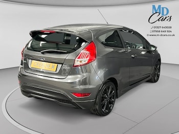 Used Ford Fiesta 2017 for sale - 79481791: Photo