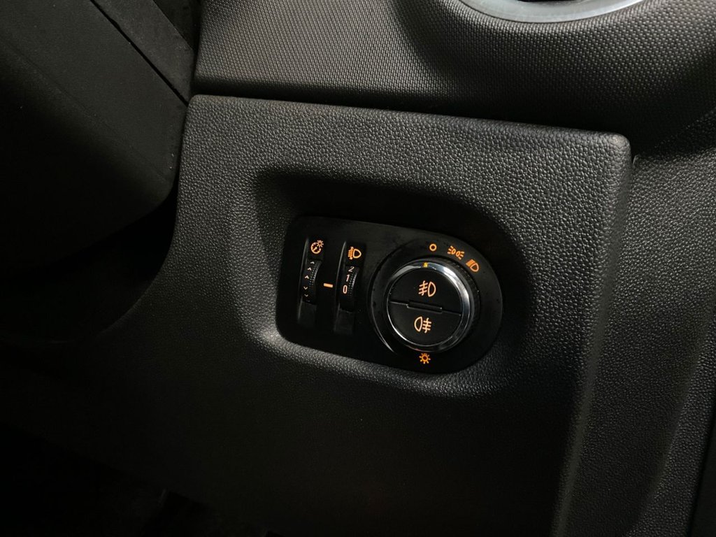 Used Vauxhall Corsa 2014 for sale - 77849471: Photo 40