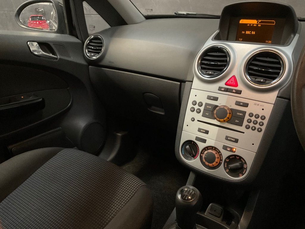 Used Vauxhall Corsa 2011 for sale - 77302170: Photo 28