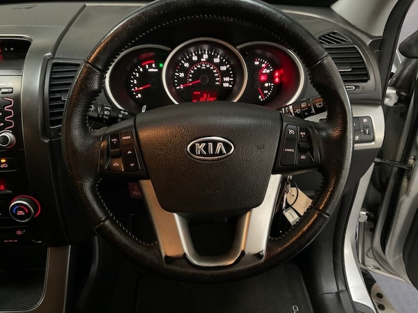 Used Kia Sorento 2010 for sale - 76185061: Photo 29