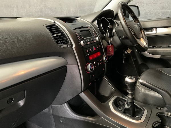 Used Kia Sorento 2010 for sale - 76185061: Photo 33