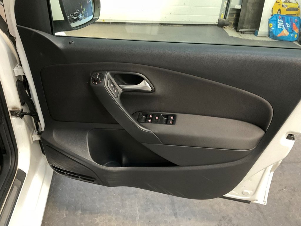 Used Volkswagen Polo 2013 for sale - 77806275: Photo 44