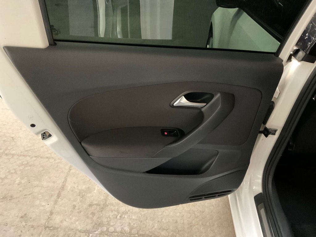 Used Volkswagen Polo 2013 for sale - 77806275: Photo 47