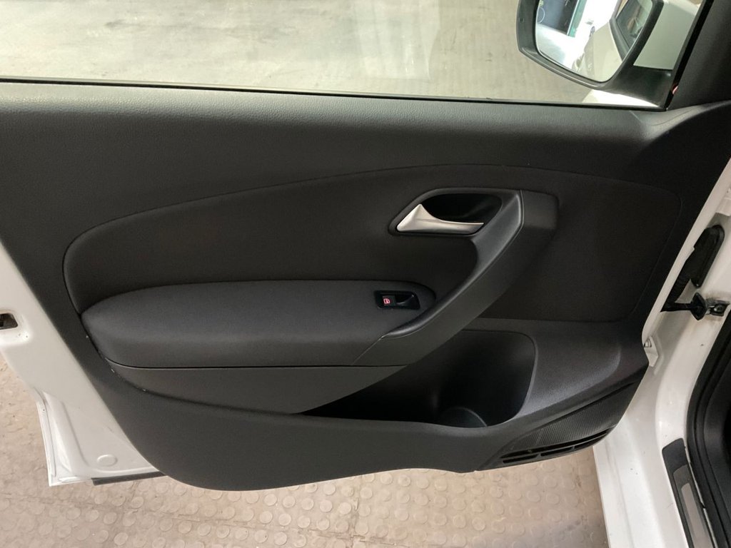 Used Volkswagen Polo 2013 for sale - 77806275: Photo 48