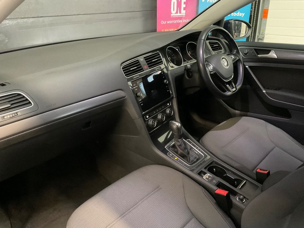 Used Volkswagen Golf 2019 for sale - 76840926: Photo 21